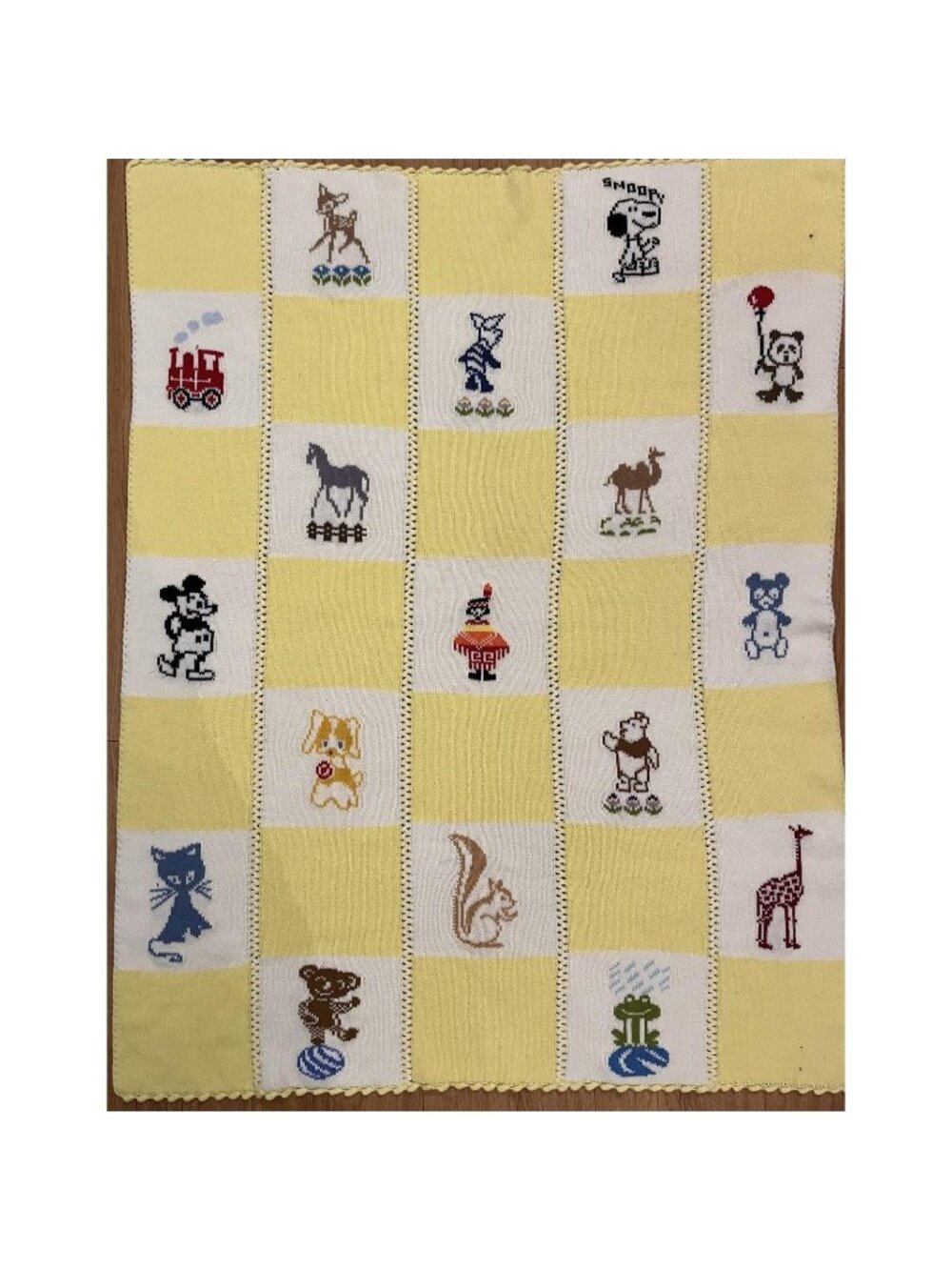 Vintage Handmade Baby Quilt: Yellow Animals Characters (34" X 44")